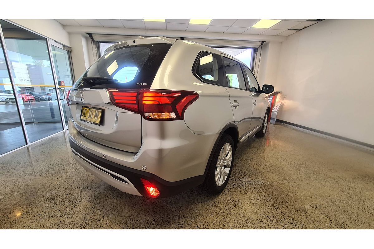 2021 Mitsubishi Outlander ES ZL