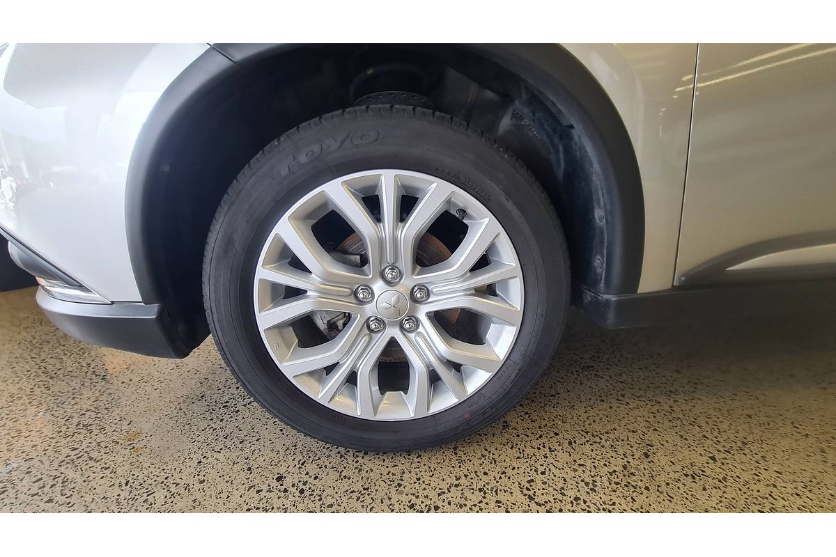 2021 Mitsubishi Outlander ES ZL