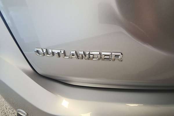 2021 Mitsubishi Outlander ES ZL