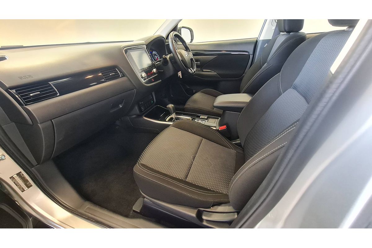 2021 Mitsubishi Outlander ES ZL