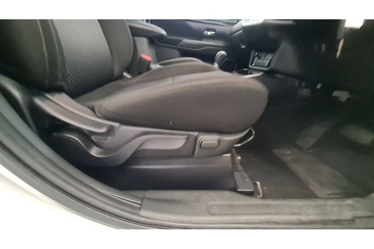 2021 Mitsubishi Outlander ES ZL