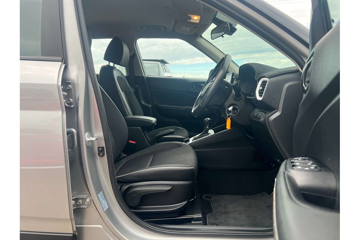 2023 Hyundai Venue Active QX.V5