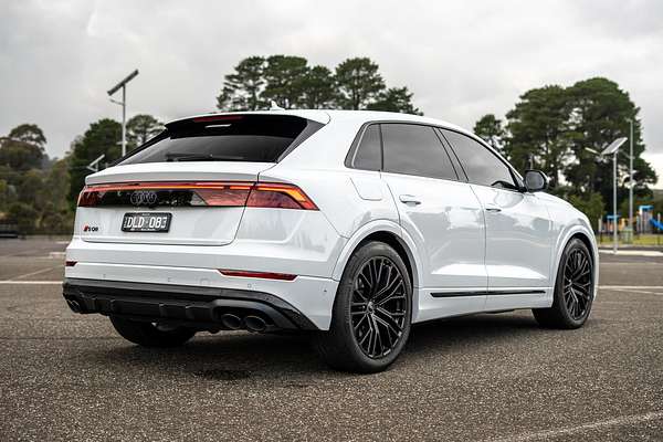 2025 Audi SQ8 TFSI F1
