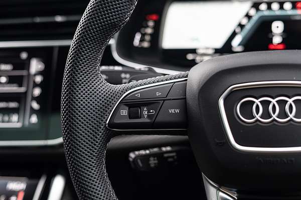 2025 Audi SQ8 TFSI F1