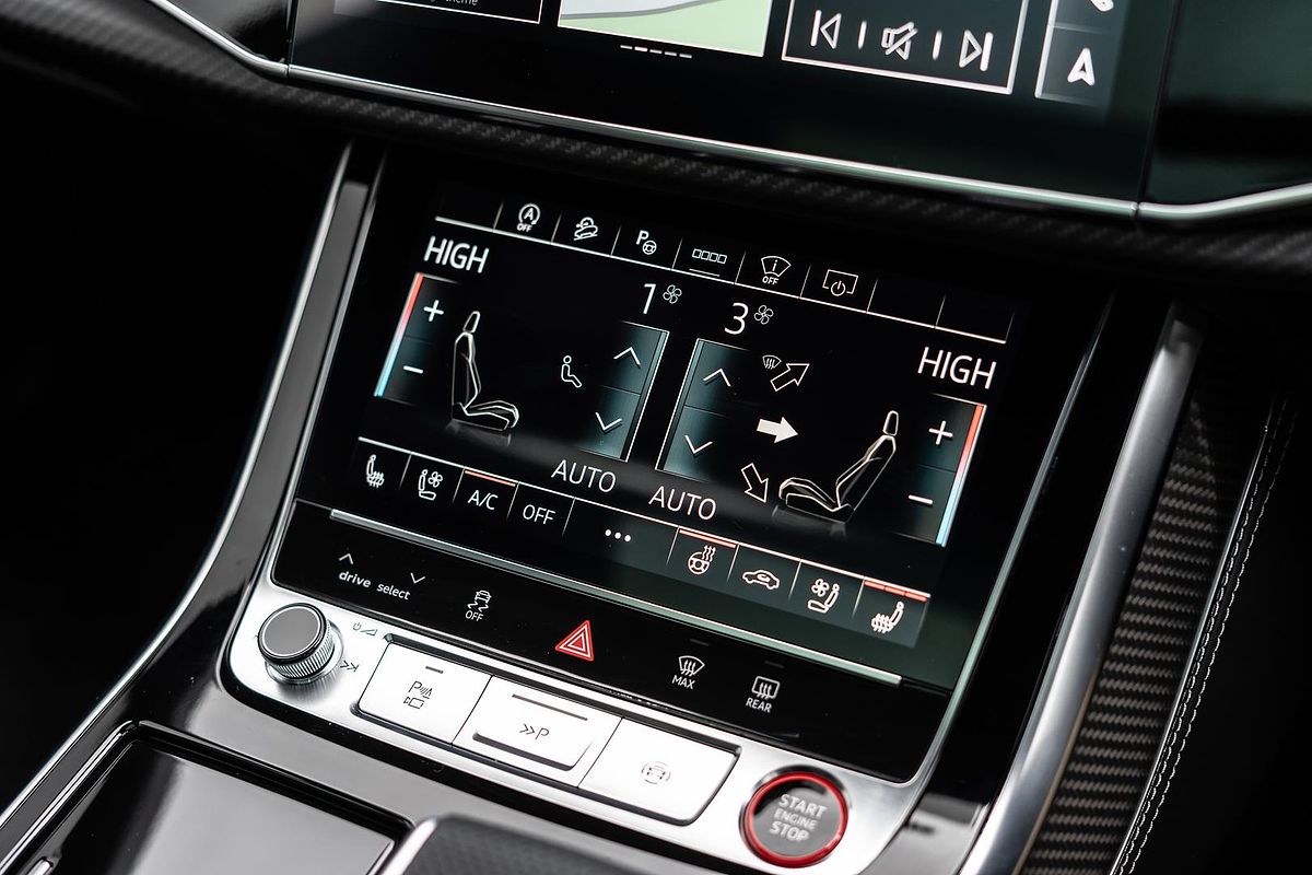 2025 Audi SQ8 TFSI F1