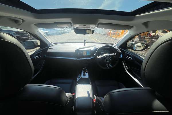 2023 MG MG5 Essence