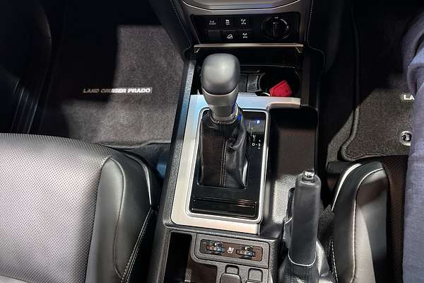 2023 Toyota Landcruiser Prado VX GDJ150R