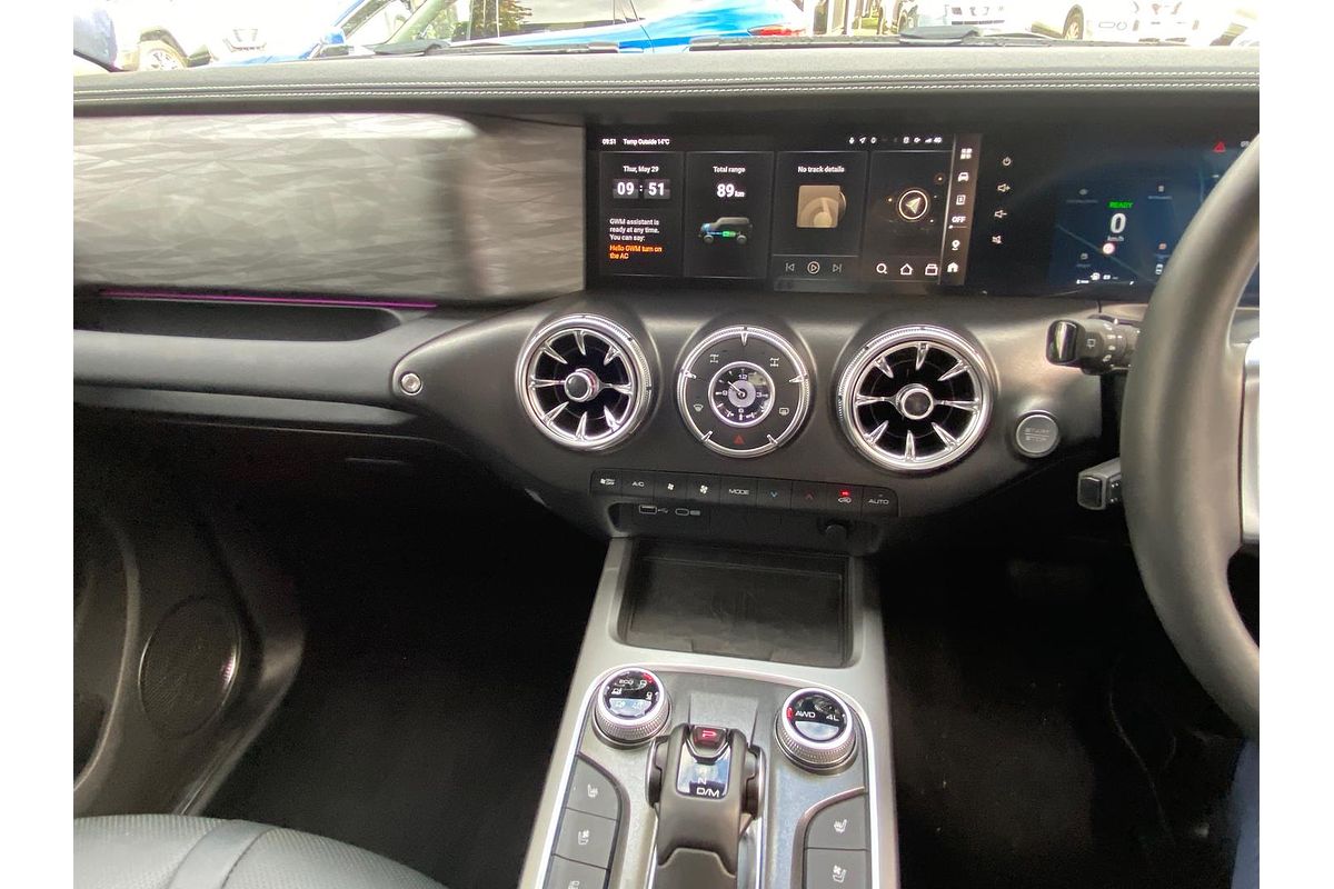 2023 GWM Tank 300 Ultra Hybrid P01