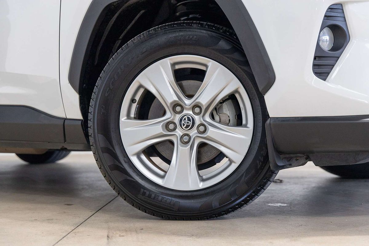 2020 Toyota RAV4 GX AXAH54R