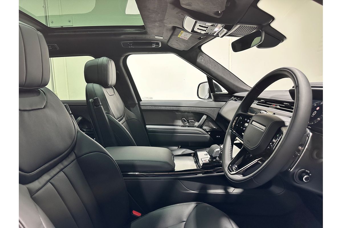 2025 Land Rover Range Rover Sport P360 Dynamic SE L461