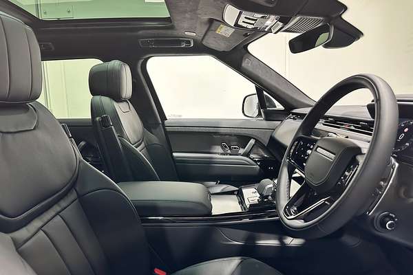 2025 Land Rover Range Rover Sport P360 Dynamic SE L461