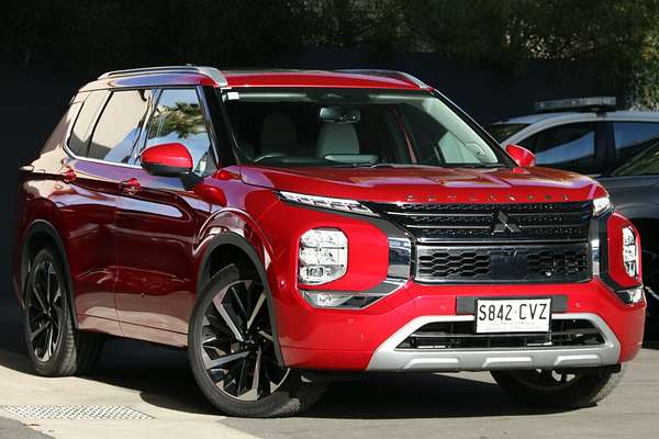 2023 Mitsubishi Outlander Exceed ZM