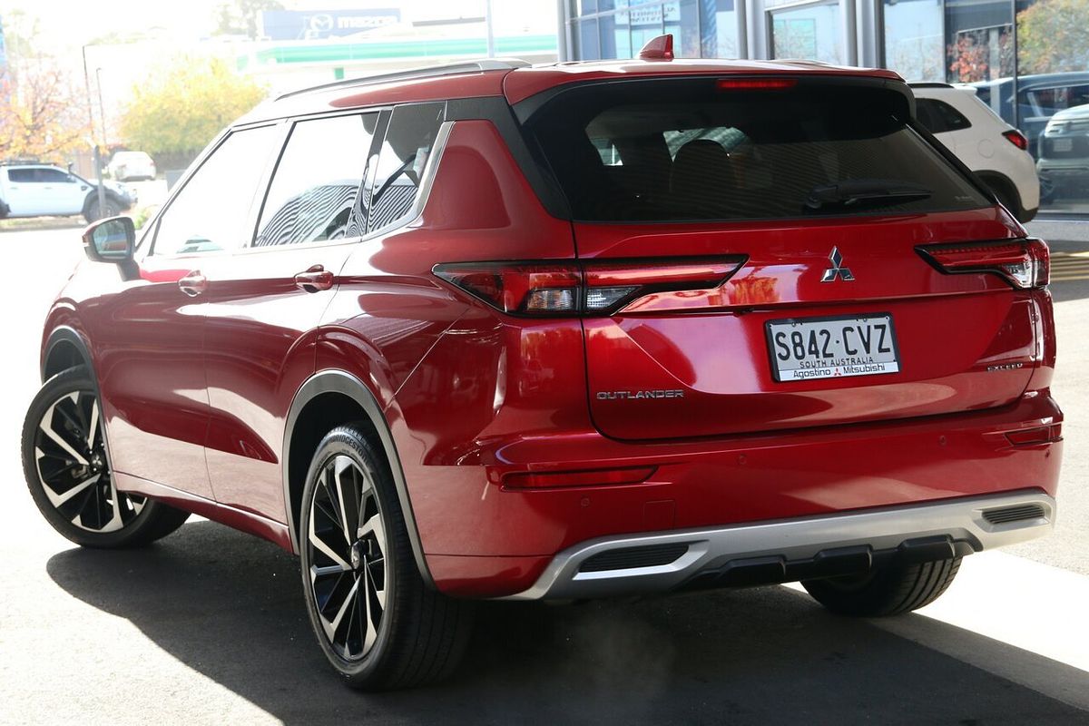 2023 Mitsubishi Outlander Exceed ZM