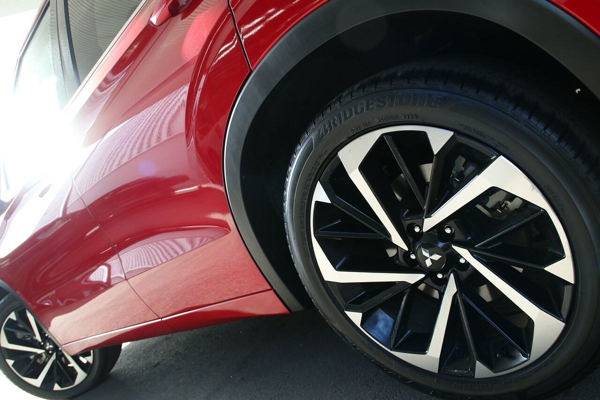 2023 Mitsubishi Outlander Exceed ZM