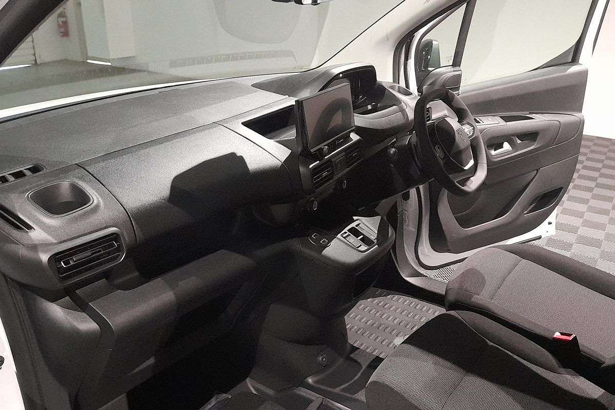 2024 Peugeot Partner Pro K9 LWB