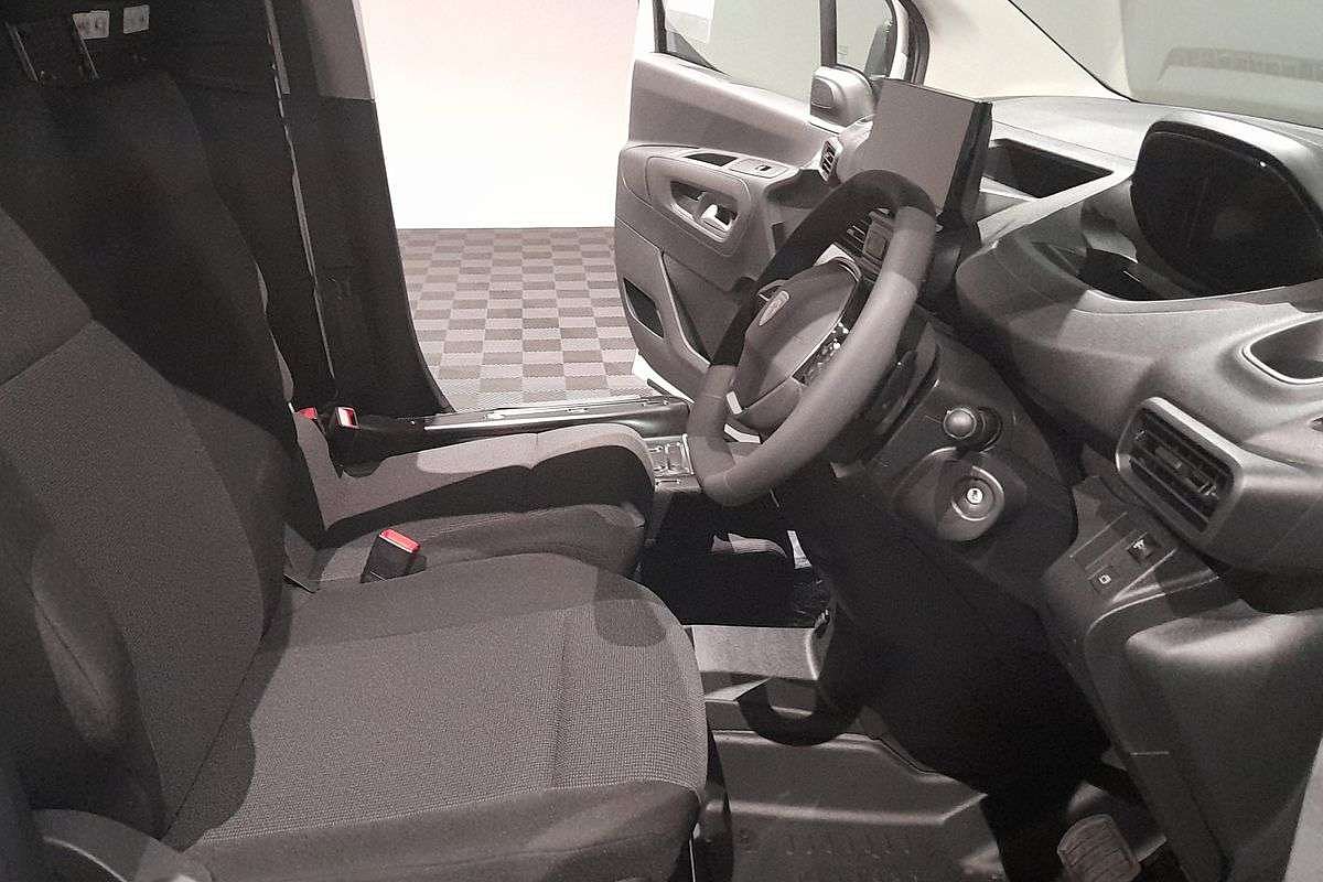 2024 Peugeot Partner Pro K9 LWB