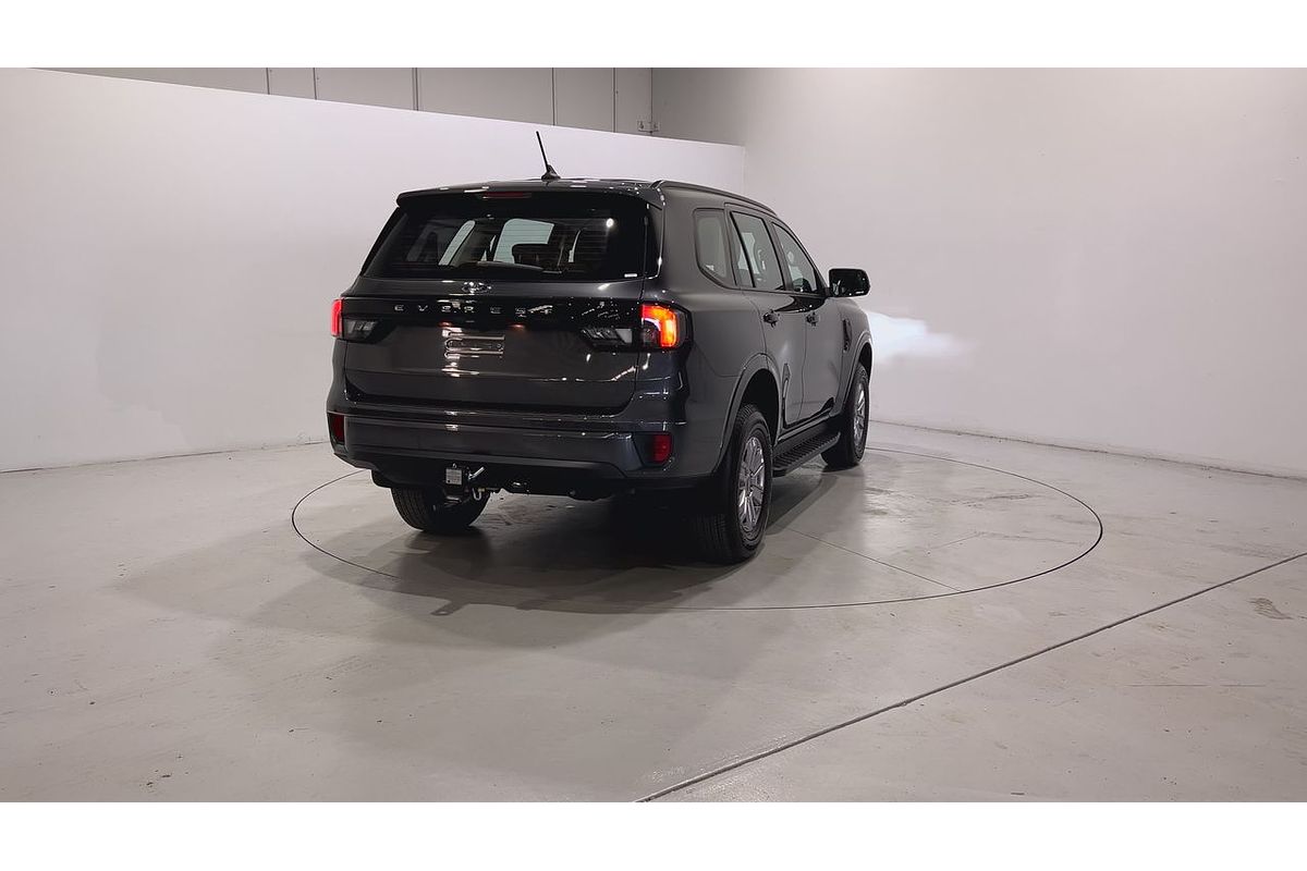2024 Ford Everest Ambiente 2.0L