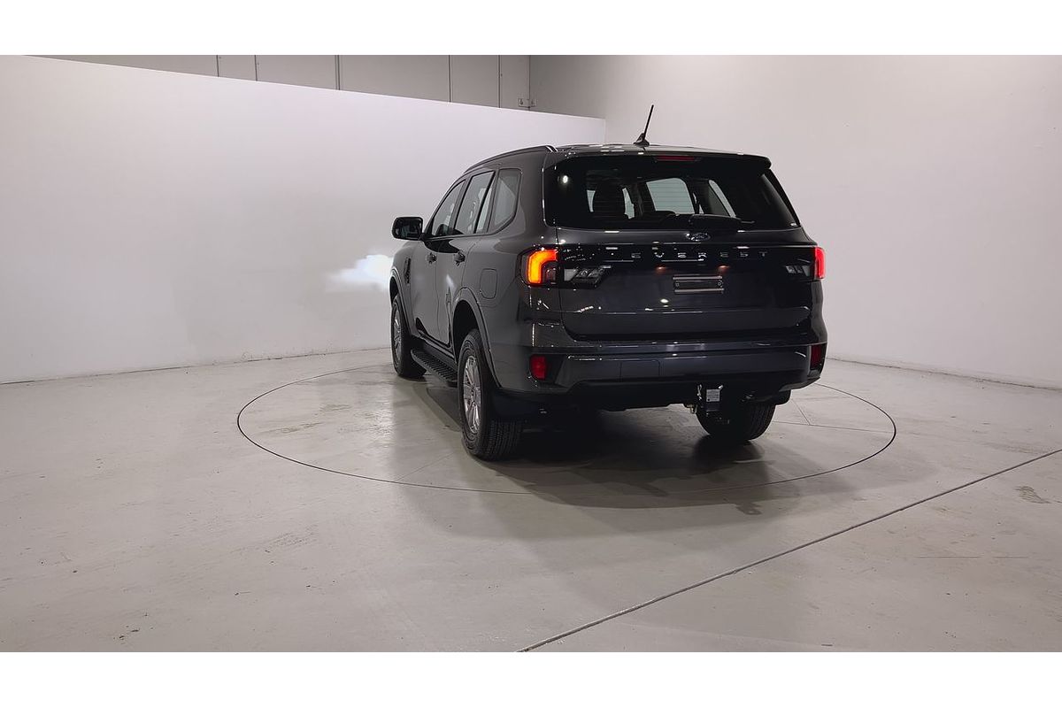 2024 Ford Everest Ambiente 2.0L