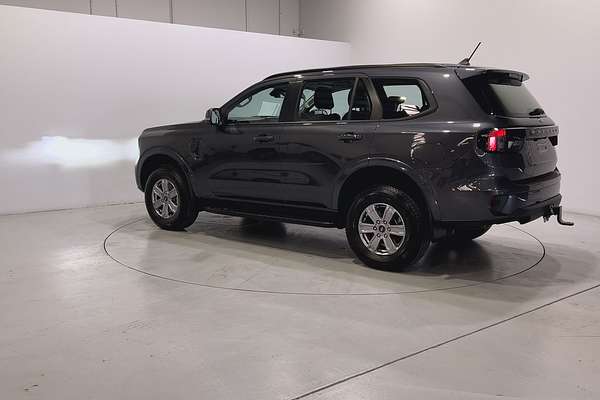 2024 Ford Everest Ambiente 2.0L