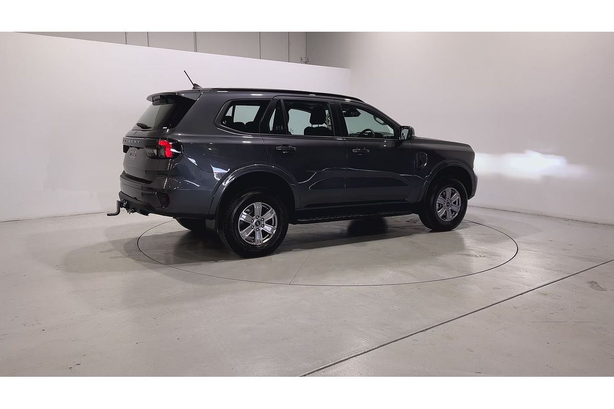 2024 Ford Everest Ambiente 2.0L