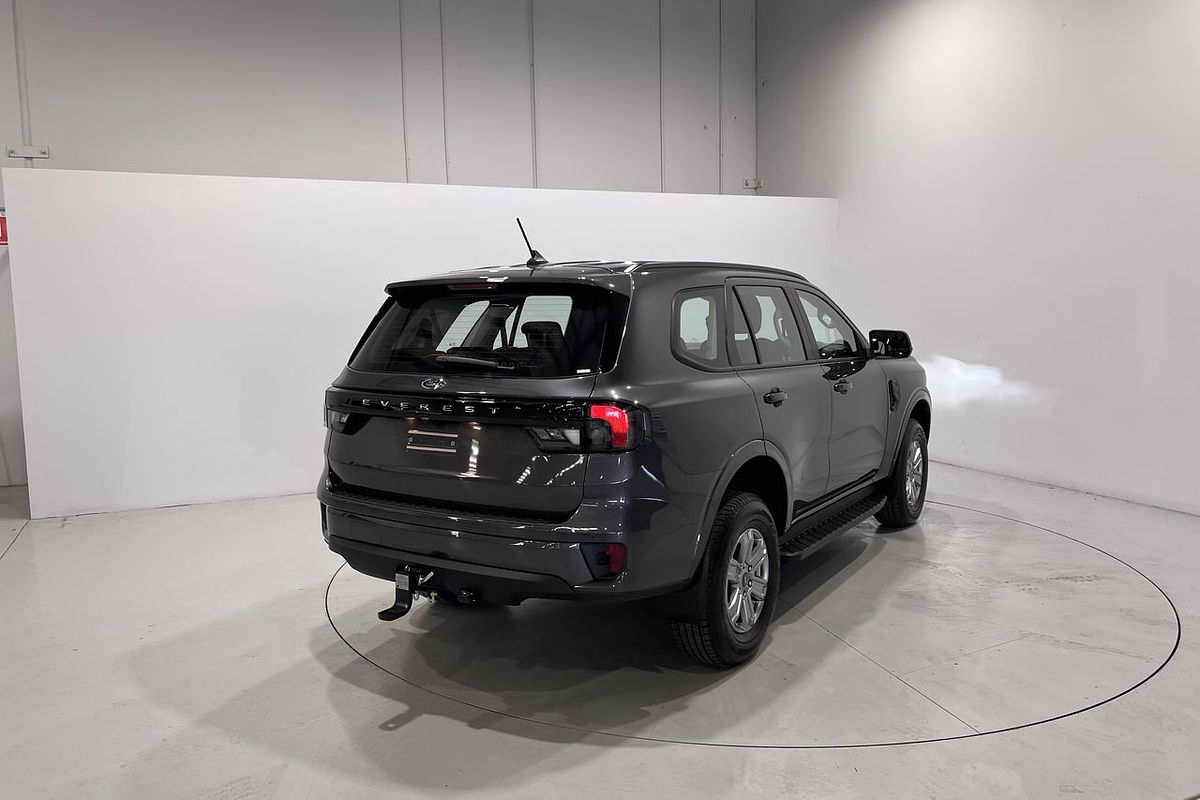 2024 Ford Everest Ambiente 2.0L