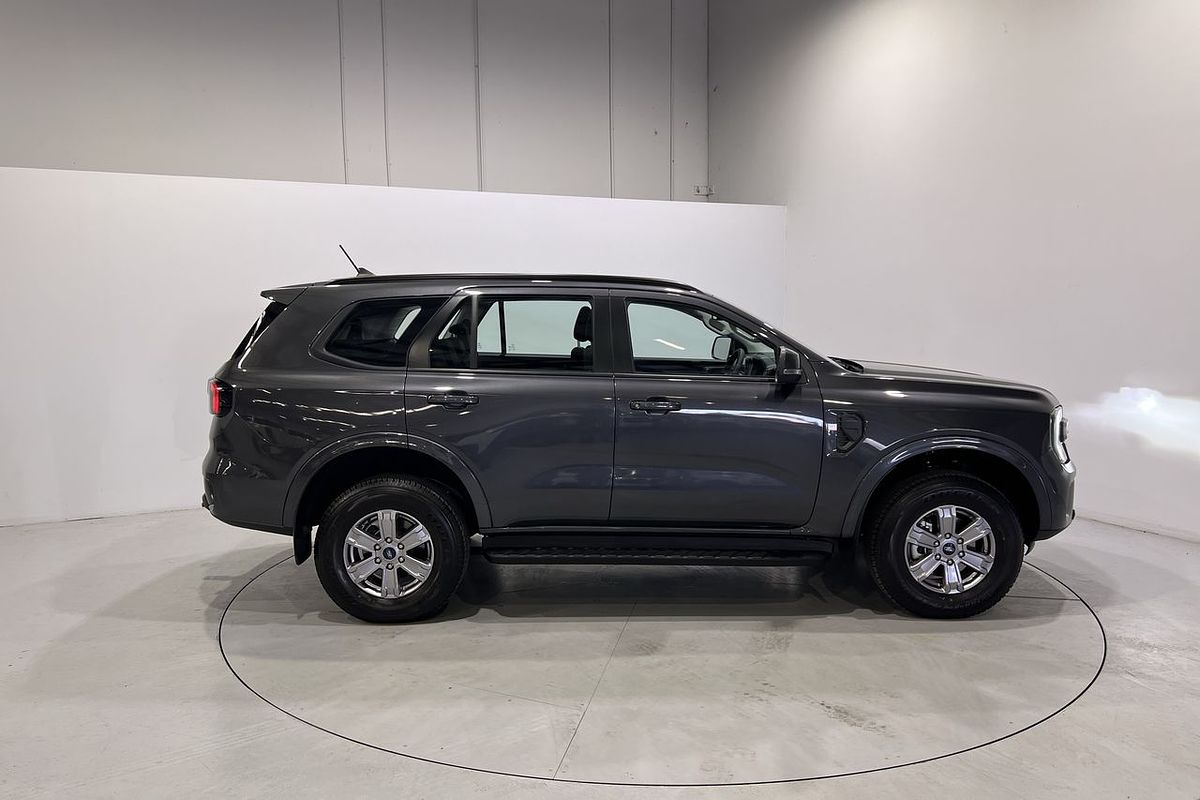 2024 Ford Everest Ambiente 2.0L