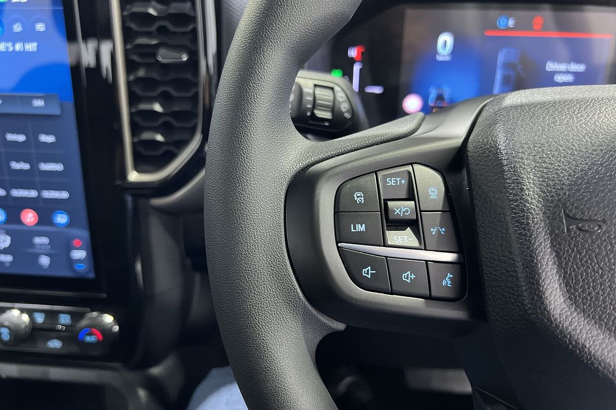 2024 Ford Everest Ambiente 2.0L