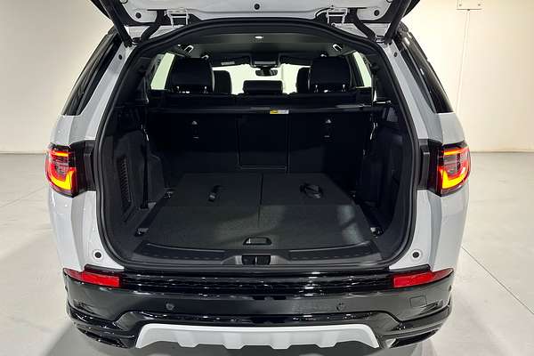 2025 Land Rover Discovery Sport P250 Dynamic SE L550