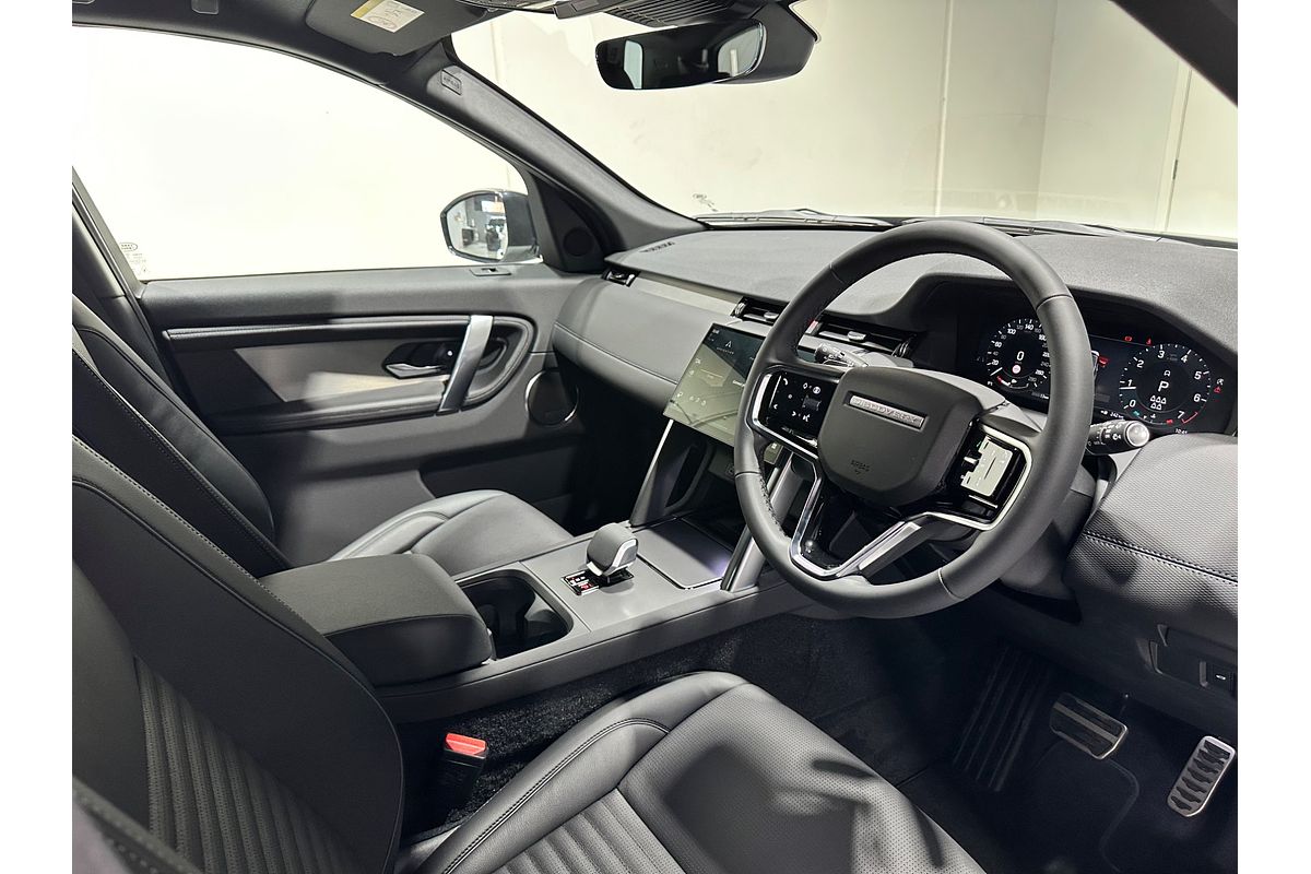 2025 Land Rover Discovery Sport P250 Dynamic SE L550