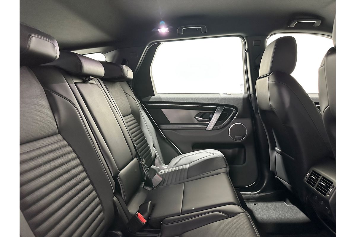 2025 Land Rover Discovery Sport P250 Dynamic SE L550