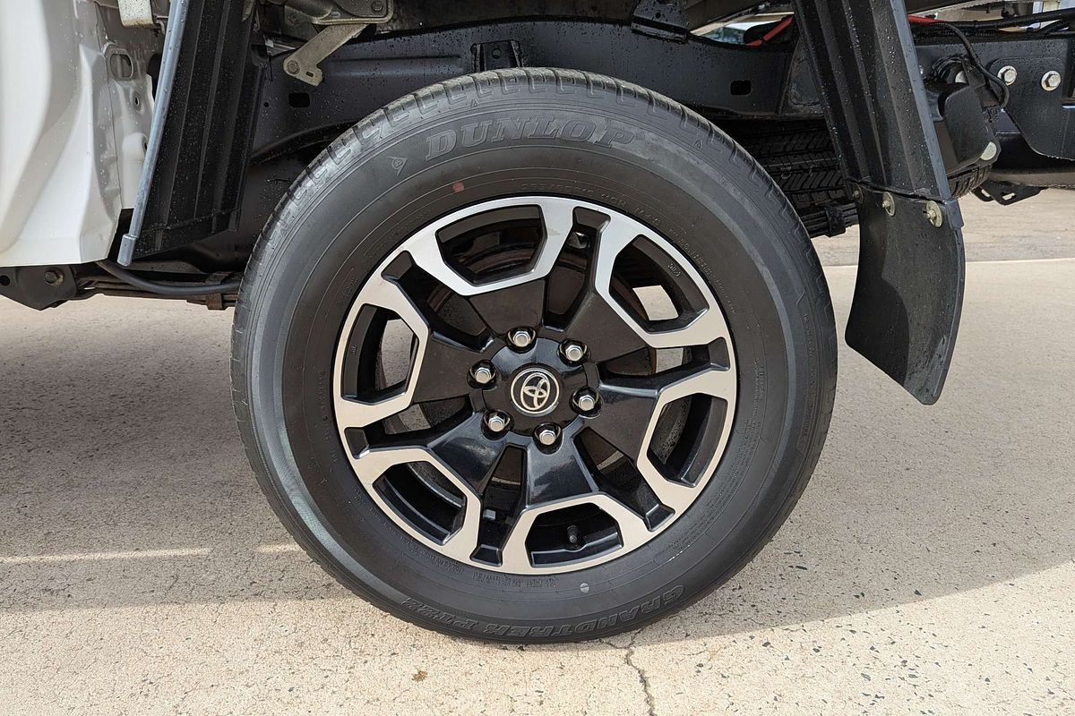2022 Toyota Hilux SR5 GUN126R 4X4