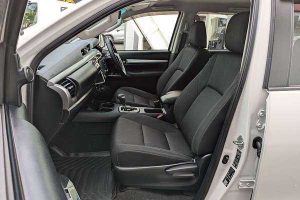 2022 Toyota Hilux SR5 GUN126R 4X4