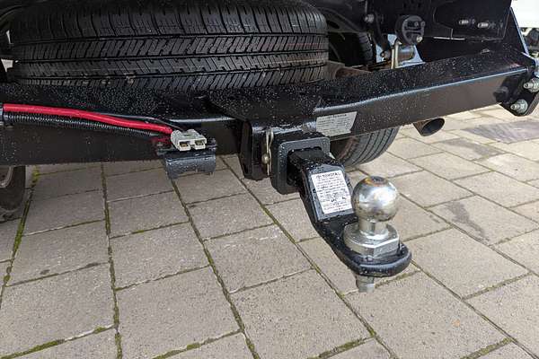2022 Toyota Hilux SR5 GUN126R 4X4