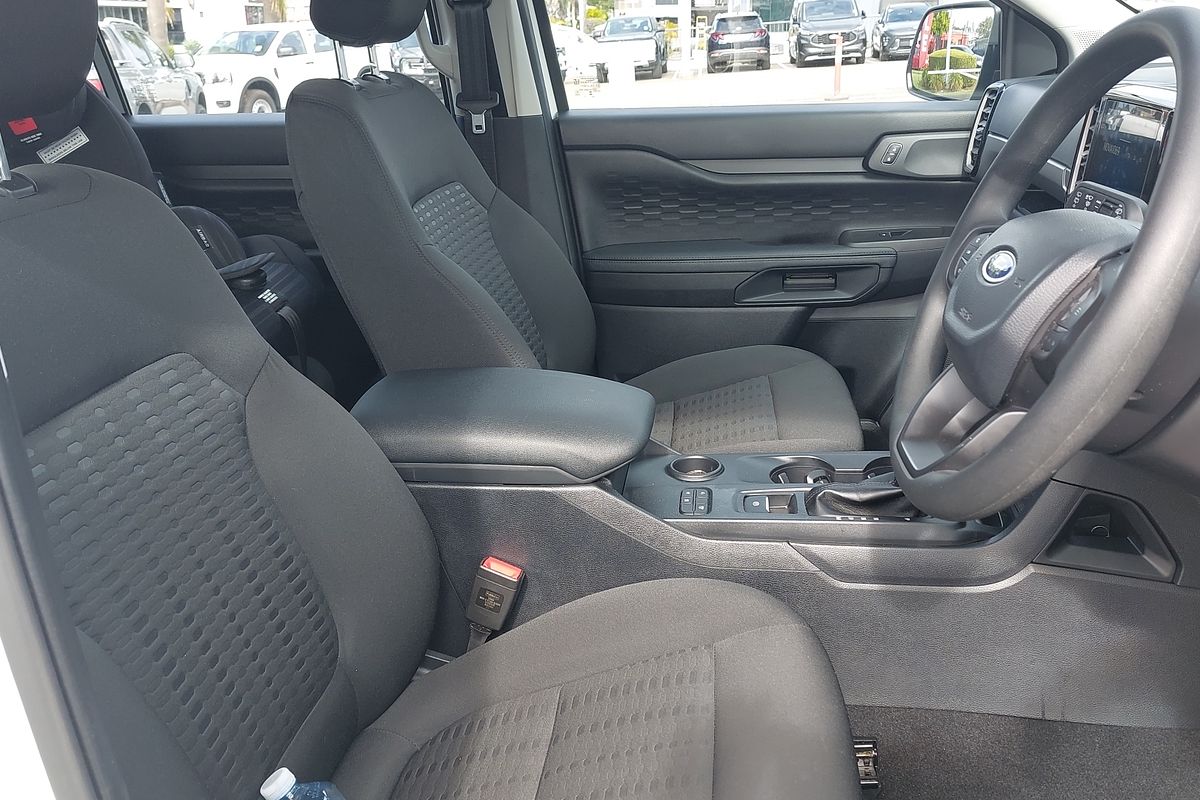 2024 Ford Everest Ambiente 2.0L