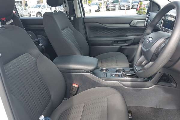 2024 Ford Everest Ambiente 2.0L