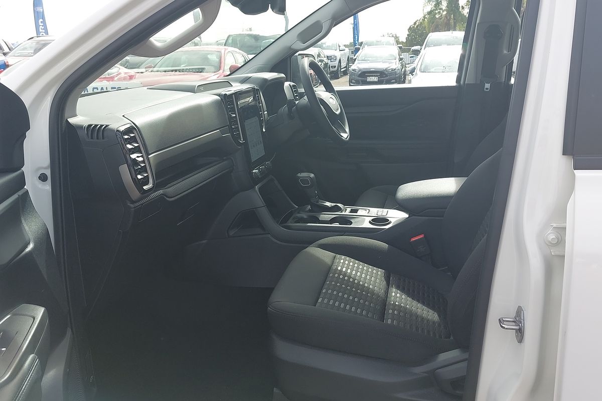 2024 Ford Everest Ambiente 2.0L