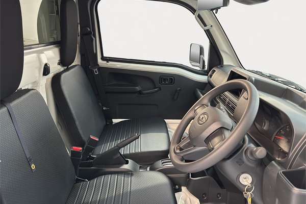2025 Daihatsu Hijet S500