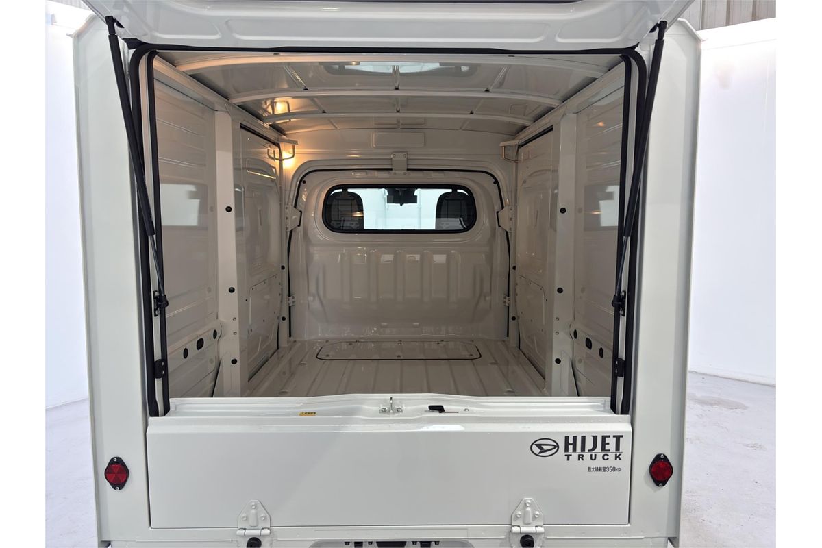 2025 Daihatsu Hijet S500