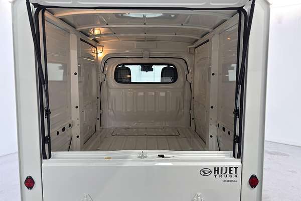 2025 Daihatsu Hijet S500