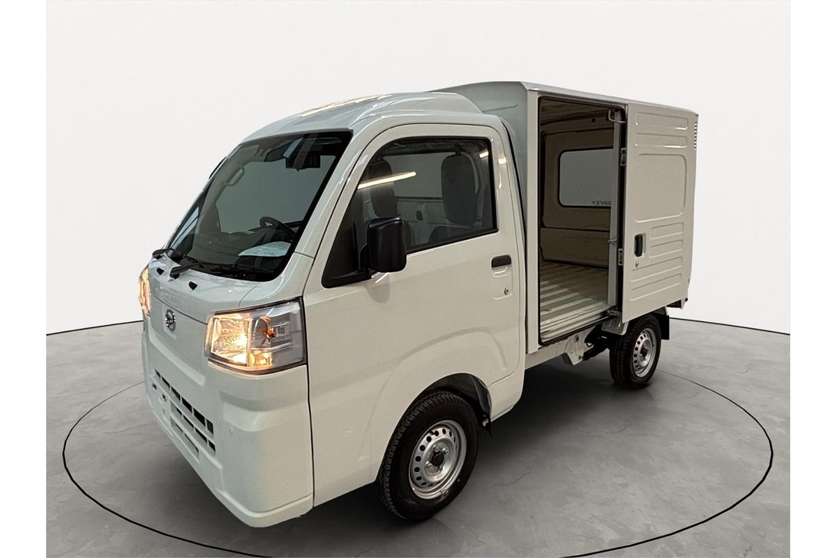 2025 Daihatsu Hijet S500
