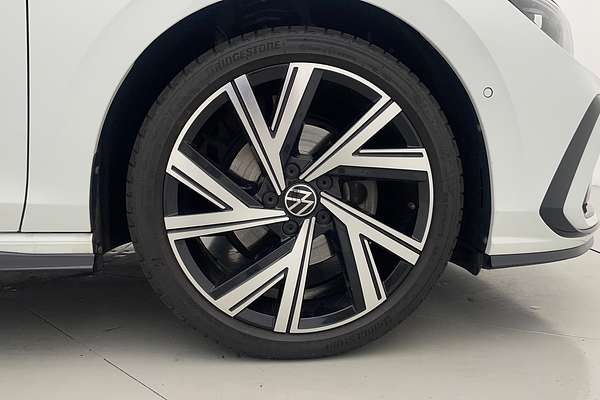 2022 Volkswagen Golf 110TSI R-Line 8