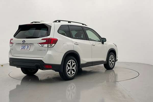 2023 Subaru Forester 2.5i 50 Years Edition S5