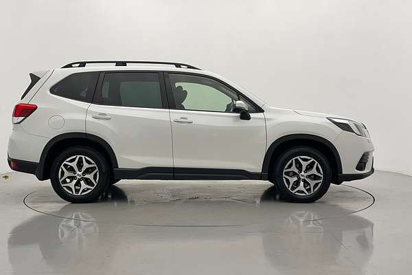 2023 Subaru Forester 2.5i 50 Years Edition S5