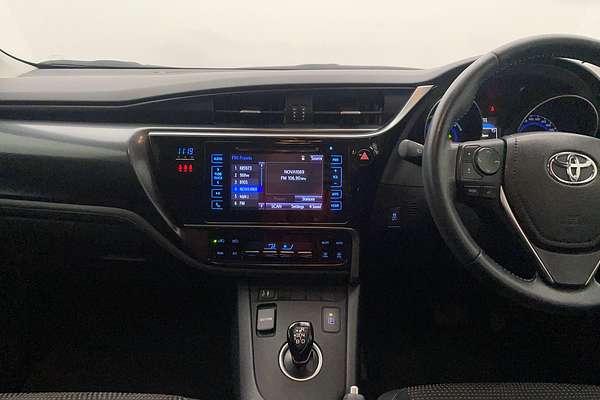 2018 Toyota Corolla Hybrid ZWE186R