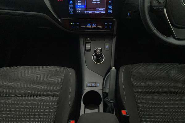 2018 Toyota Corolla Hybrid ZWE186R