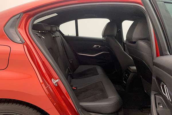 2019 BMW 3 Series 320i M Sport G20