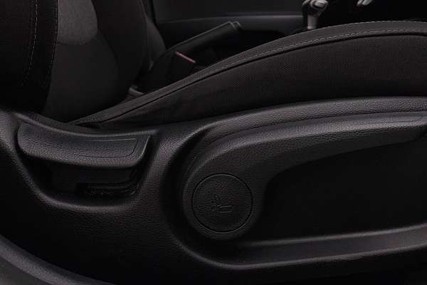 2023 Kia Stonic S YB