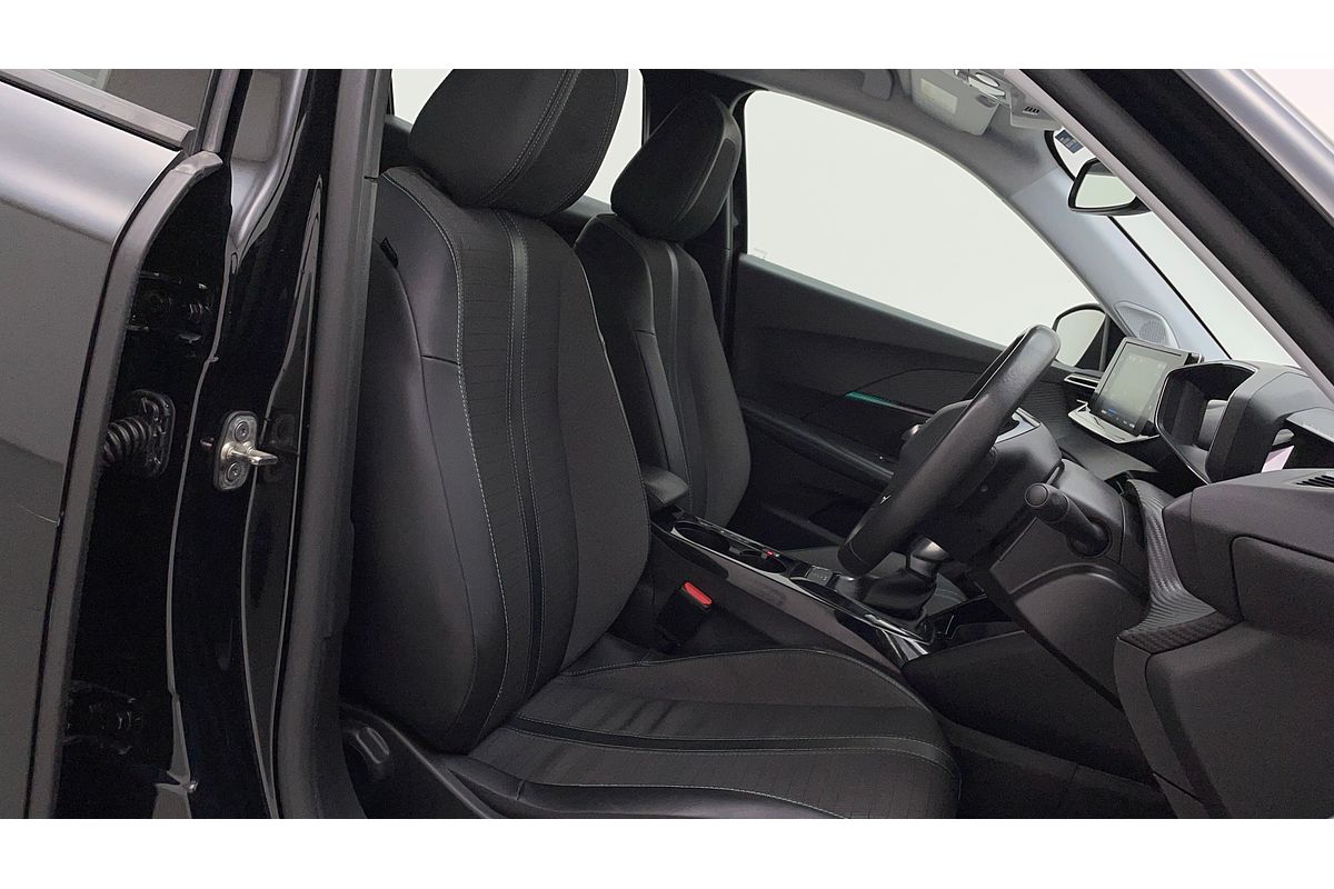 2021 Peugeot 2008 Allure P24
