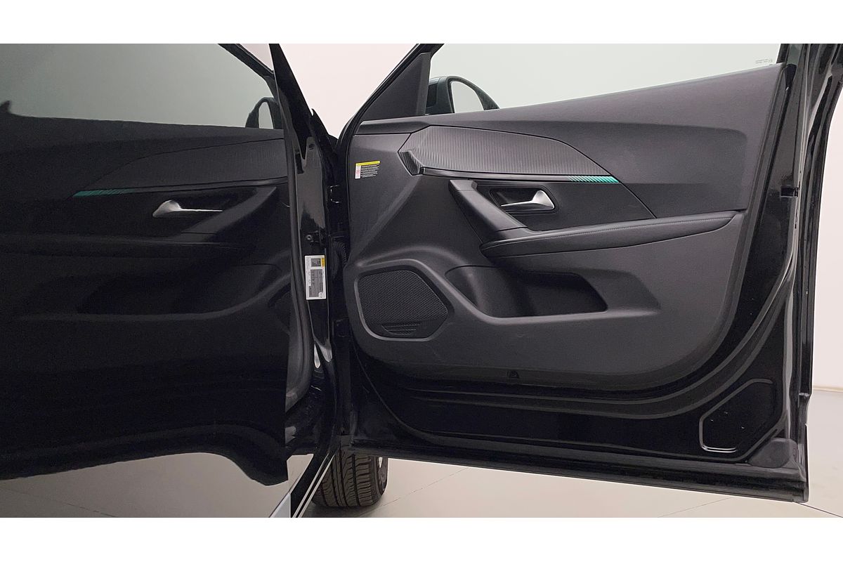 2021 Peugeot 2008 Allure P24