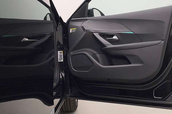 2021 Peugeot 2008 Allure P24